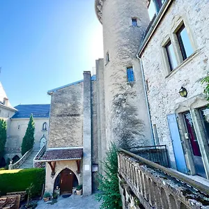  Appartement Superbe Au Château D'allaman De 80m2